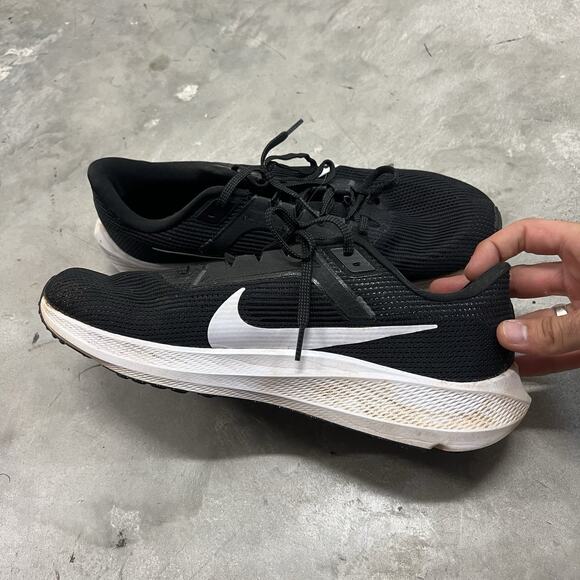 Nike Air Zoom Pegasus 40 White Black Running Shoes Men's Size 13 DV3853-001 - Picture 5 of 9